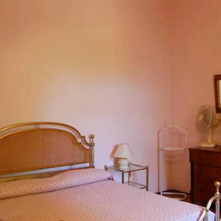 Strada Sleeps 17 Pool Wifi * Villastrada (Umbria)