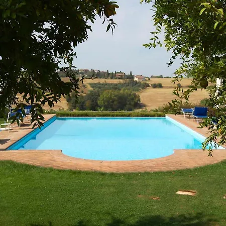 别墅 Strada Sleeps 17 Pool Wifi